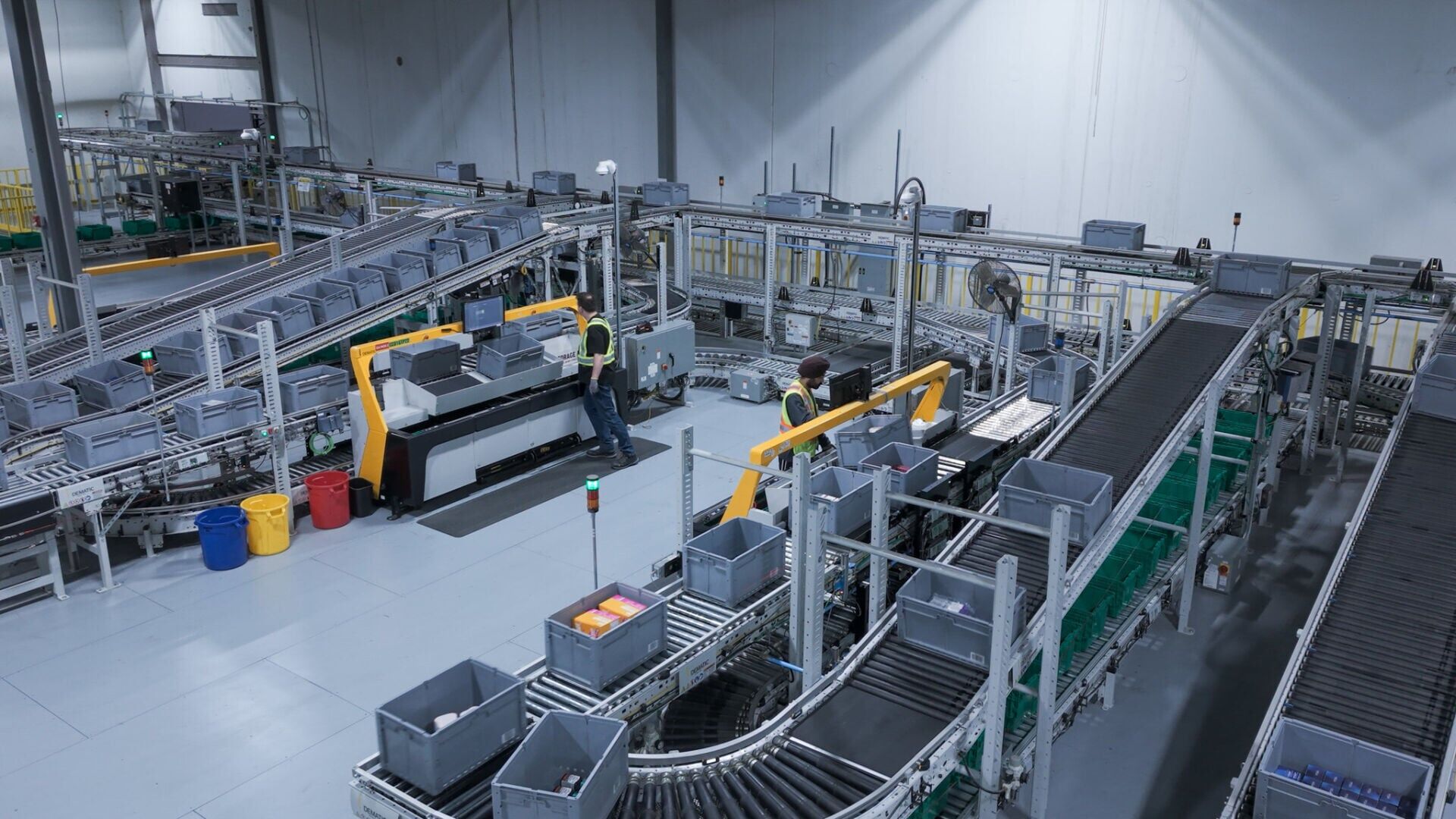 Pattison Food Group's facility leverages advanced automation technologies designed to improve split-case fulfillment efficiency, increase throughput capacity and support scalable grocery distribution operations across Western Canada.