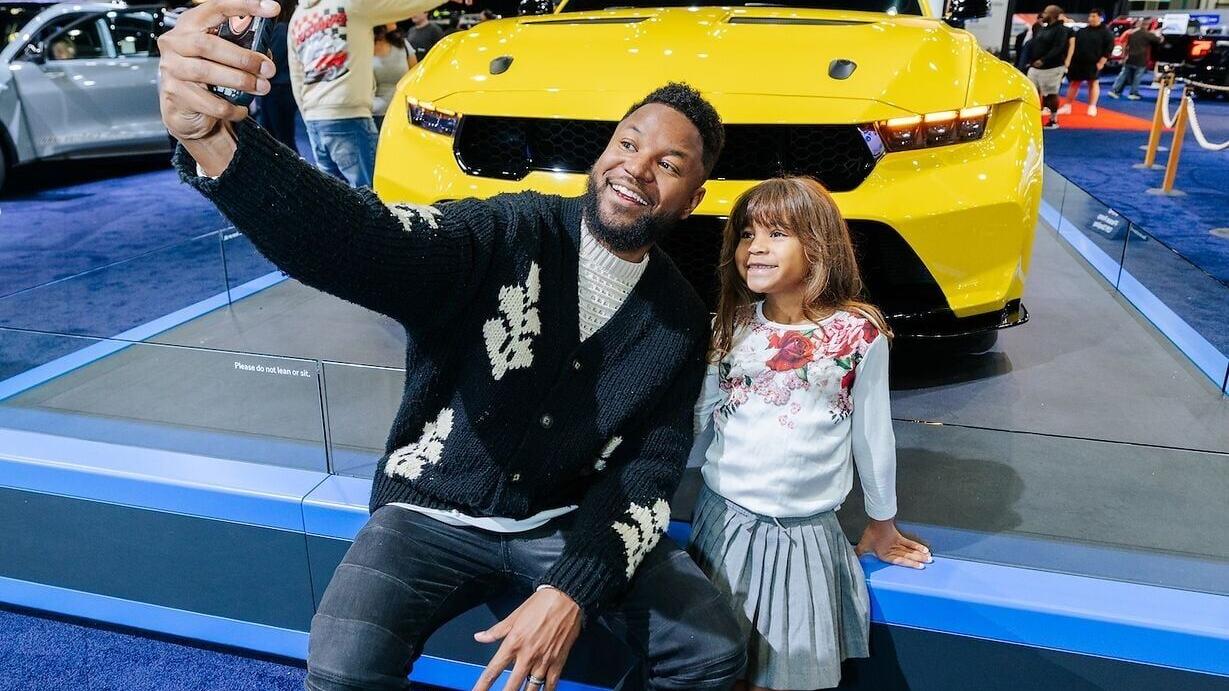 Tiempo de calidad con papá en Los Angeles Auto Show