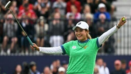 Japan's Shiho Kuwaki celebrates winning the women's British Open