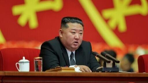 Seoul's spy agency says North Korean leader Kim Jong Un is 'extremely obese' at 140 kilos (310 pounds)