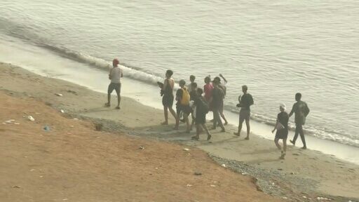 Migrants return to Morocco from Ceuta