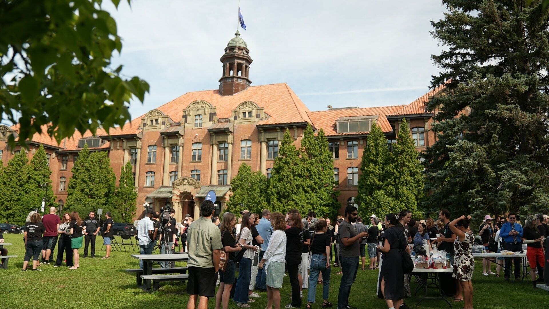John Abbott teachers denounce toxic workplace