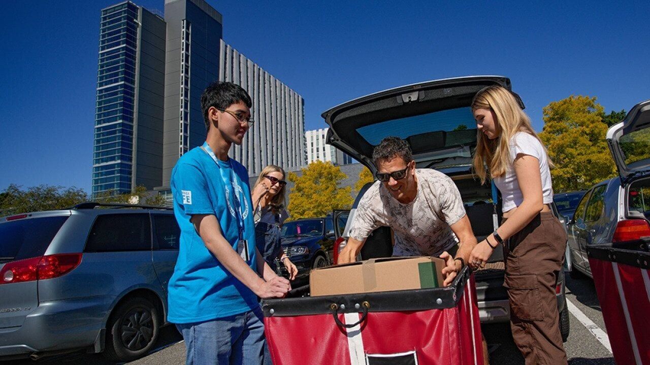 How to plan a stress-free college dorm move-in (2026 checklist)
