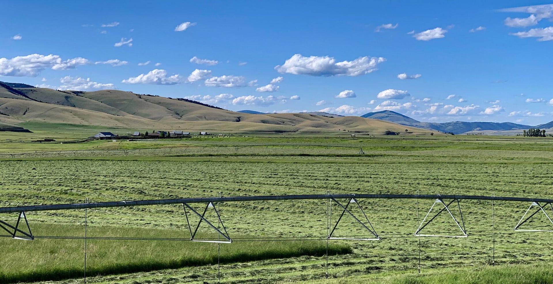 JOHN LONG MTS - FLINT CREEK VALLEY - RICK &amp; SUSIE GRAETZ.jpg