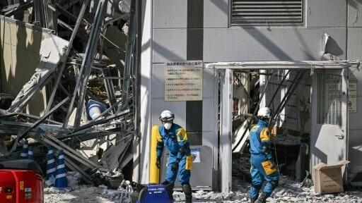 Hundreds of personnel are involved in the rescue operation at the quake-hit mall in Japan's Kashima, authorities say