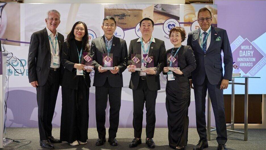 Vinamilk’s representatives received 5 awards at the 2026 World Dairy Innovation Awards in Barcelona, Spain
