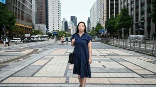 Baek Song-yi refused her company's request to sign a confidentiality agreement warning she could be fired for disclosing information about the harassment