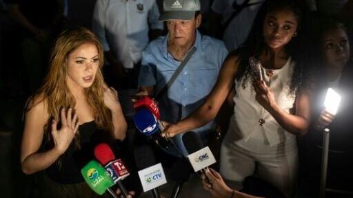 Colombian singer Shakira pledged to build schools after visiting areas damaged by a 7.4 earthquake in Colombia