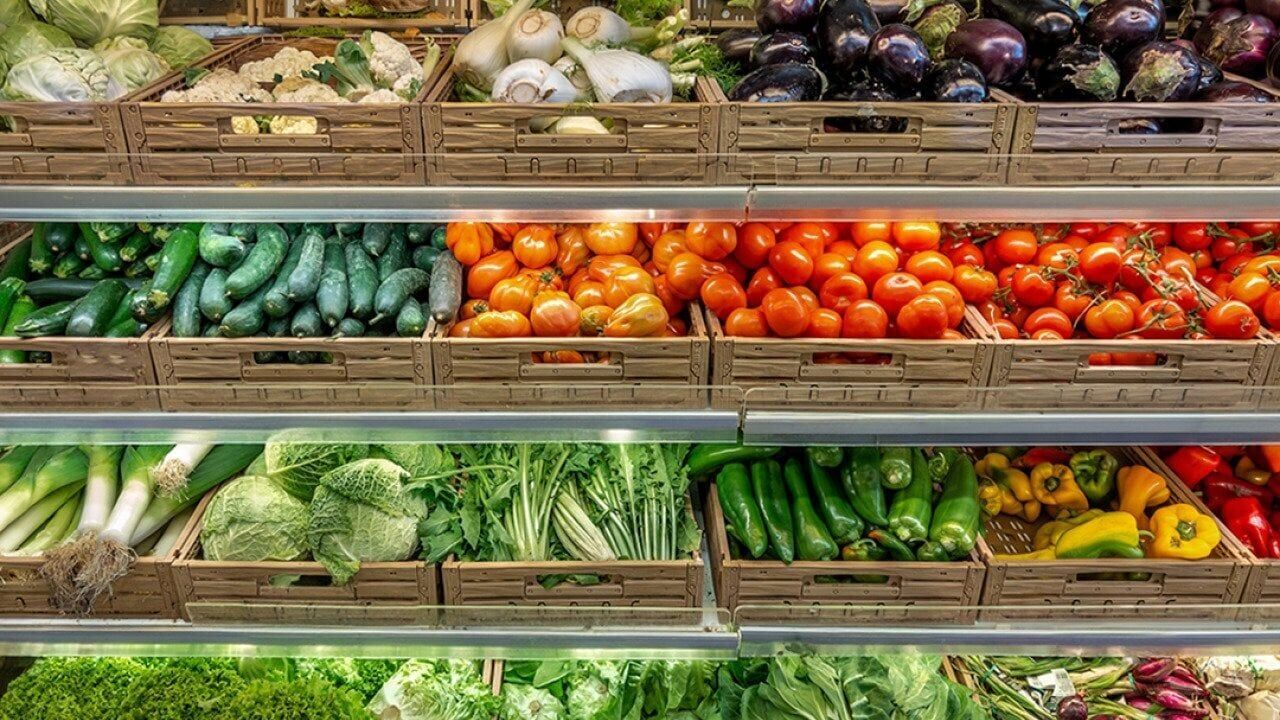 Fresh food is winning the grocery price war