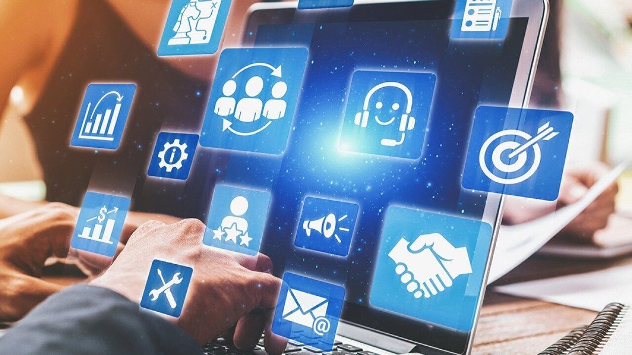 How CRM dashboard customization turns your pipeline data into decisions