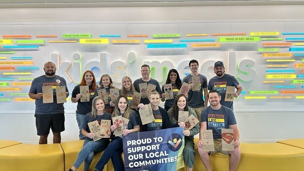 Coworkers from Roth Staffing's business line, Ultimate Staffing, which focuses on administrative and customer service staffing, volunteered at a Houston food bank, helping sort and distribute food to families in need. The community service effort reflec...