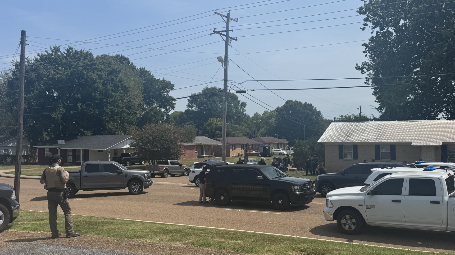 Senatobia stand-off