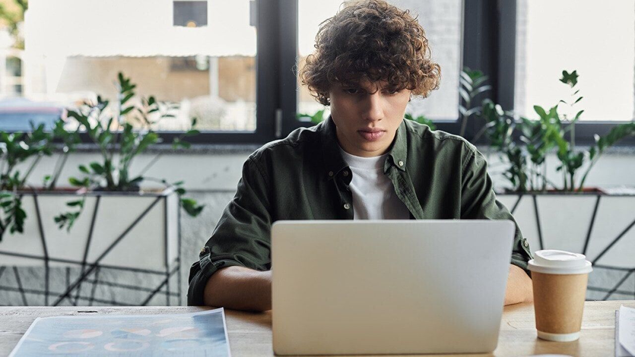 Graduating into gig work? How to keep more of what you earn from day one