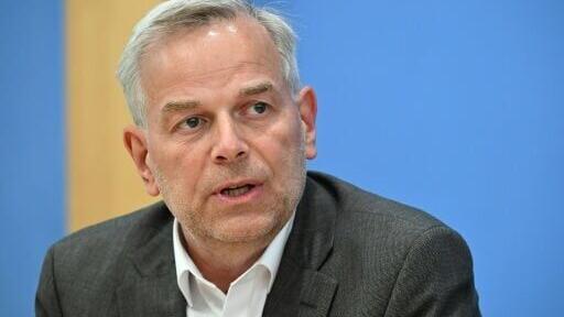 The AfD's Leif-Erik Holm predicted that Merz would be gone by 2027