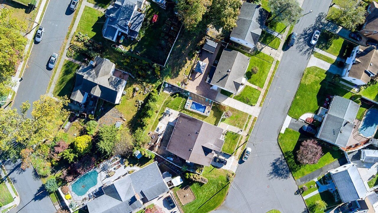 15 housing markets where sellers still call the shots