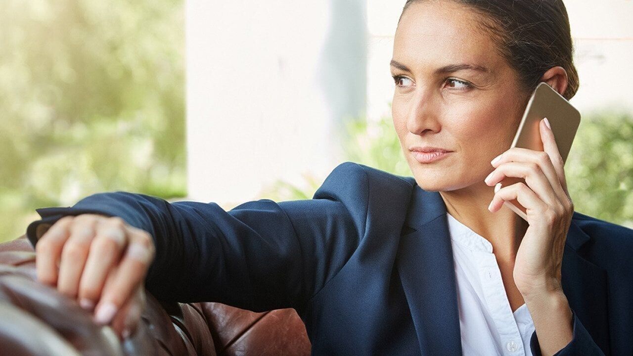 What does a business broker do during the sale process?