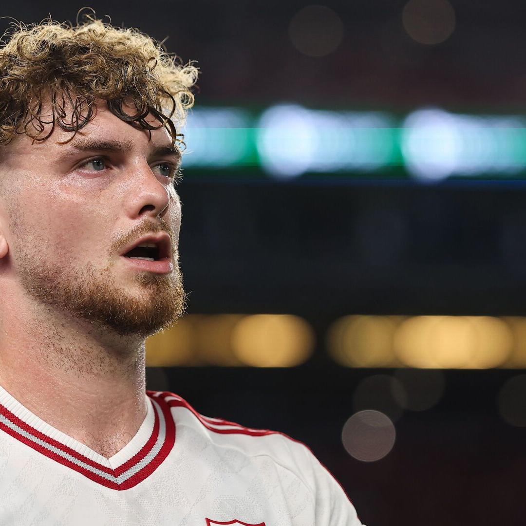 Liverpool star Harvey Elliott hit with 'overweight' warning as Valencia loan turns into nightmare