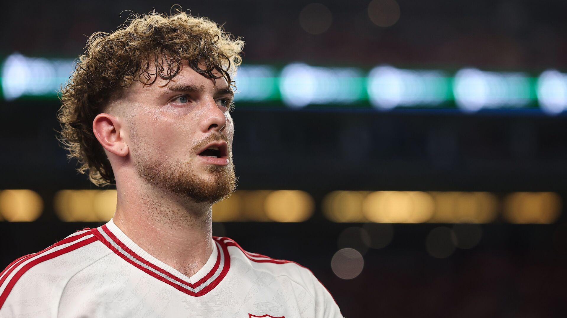 Liverpool star Harvey Elliott hit with 'overweight' warning as Valencia loan turns into nightmare