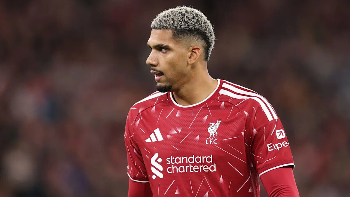 Liverpool unsure about €55m permanent move for Barcelona defender despite bright start